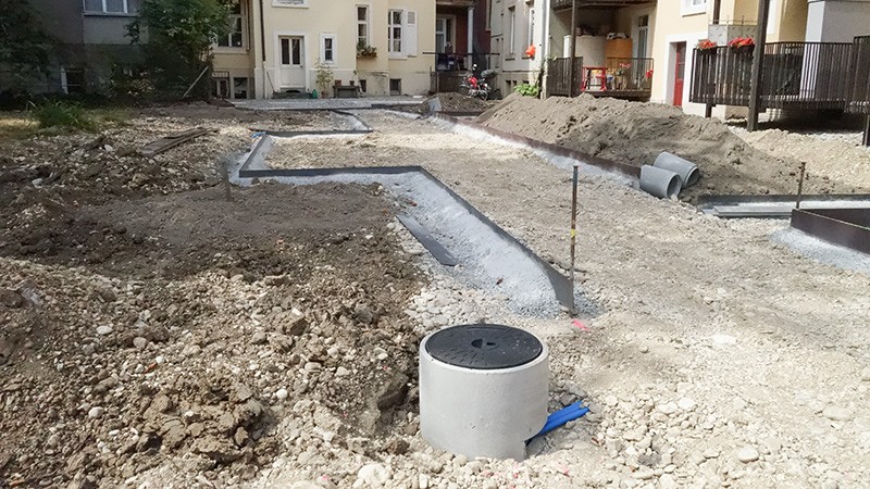Tellplatz-Gartengestaltung_Wasserleitung